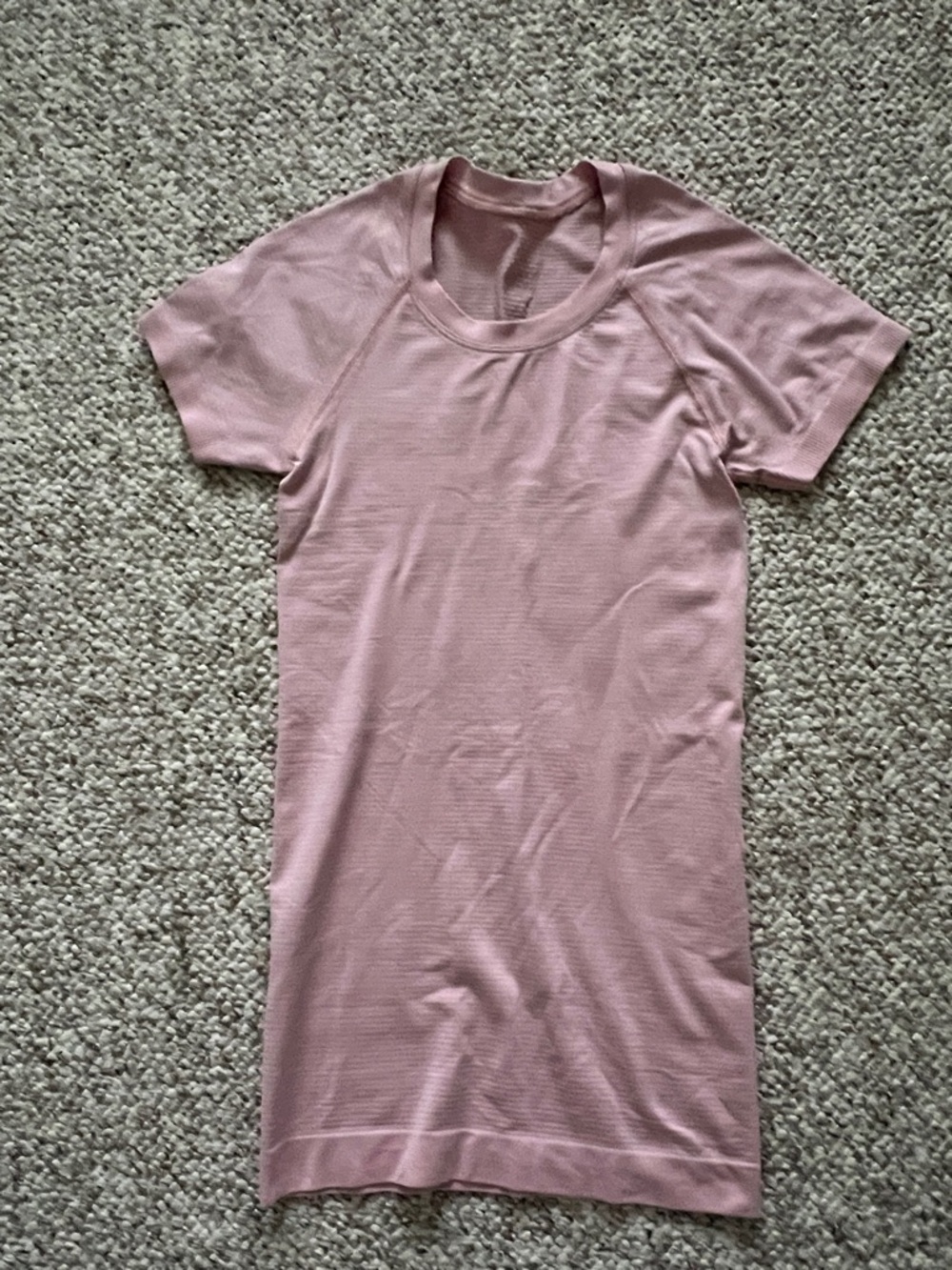 Women's Short Sleeve LULULEMON top - Dusty Rose